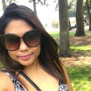 Meet your Posher, Jade